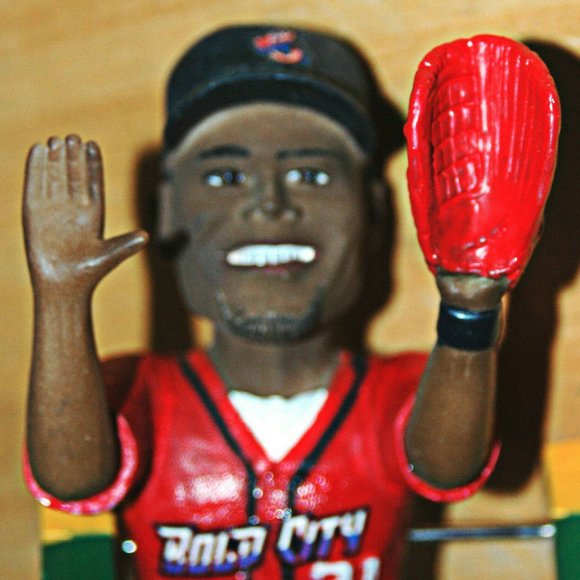 RJ Young Stone Garrett Figurine Collectible New - Picture 3 of 11